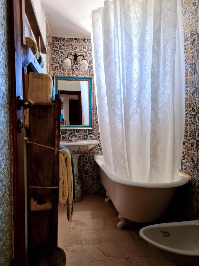 Residenza Fenicia Bed & Breakfast Locorotondo Eksteriør bilde
